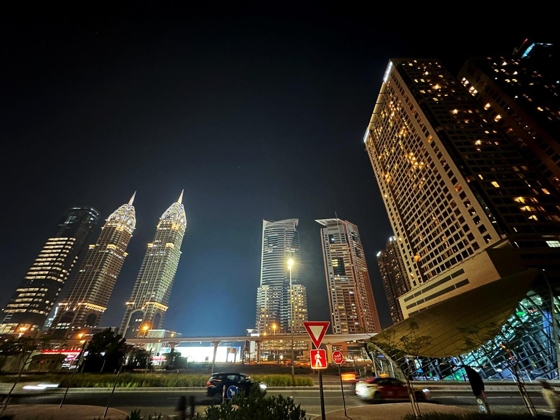 Nomad Partition Room In Barsha Heights 3 Mins To Icm Metro Dubai Eksteriør billede