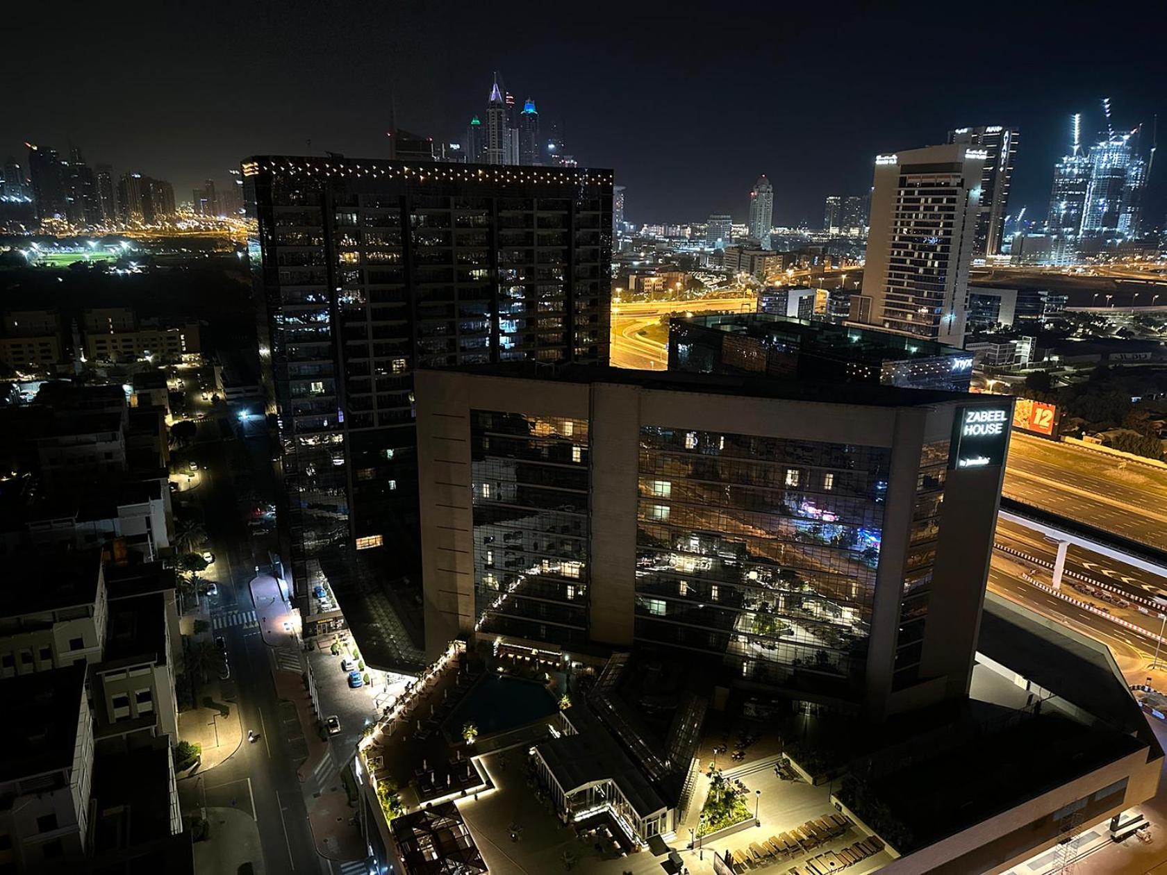 Nomad Partition Room In Barsha Heights 3 Mins To Icm Metro Dubai Eksteriør billede